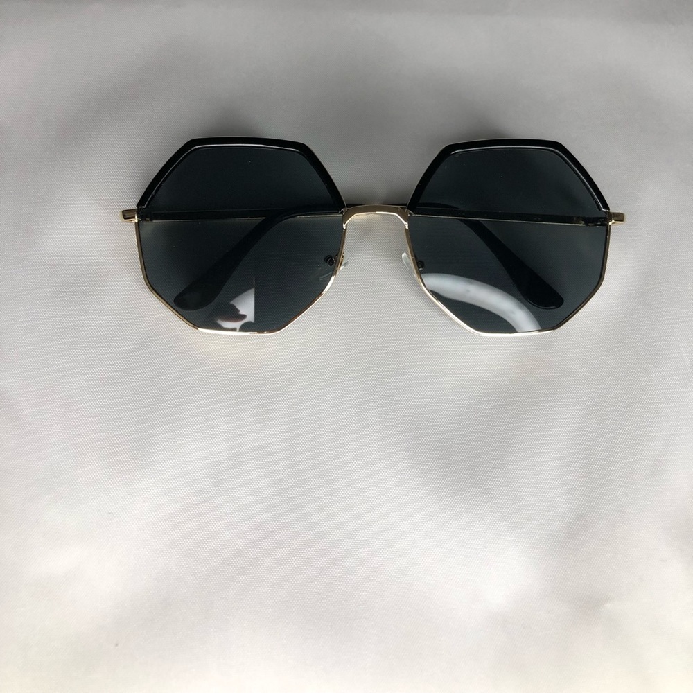 Polygon Frame Sunglasses - Picture 3 of 4